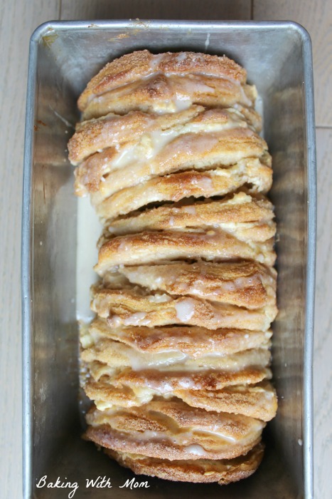 Pull Apart Cream Cheese Bread easy breakfast or snack recipe for your family with cinnamon, cream cheese and frosting on top