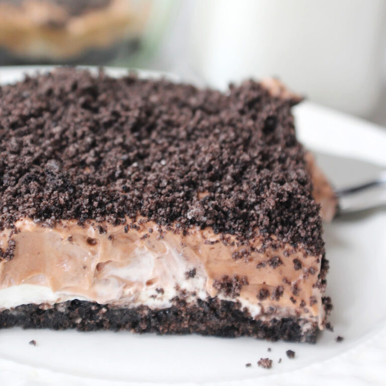 Layered Oreo Bars - Baking With Mom