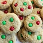 Simple M&M Cookies delicious and soft these cookies are perfect to dunk in milk