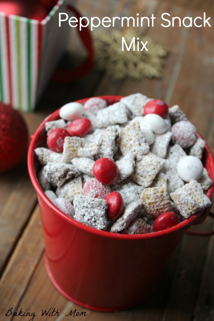 Peppermint Snack Mix for teacher's gifts or for a Christmas party. Easy and flavorful