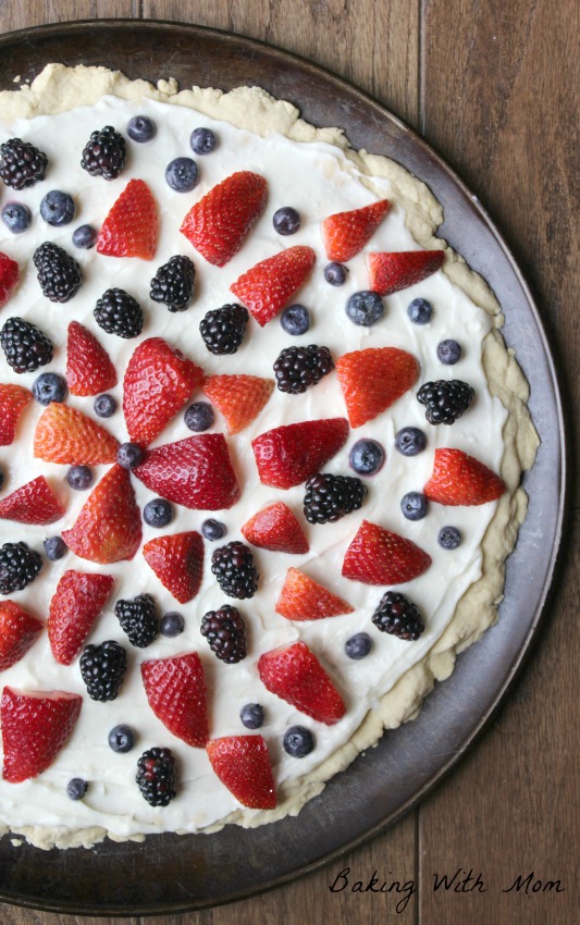 Sugar Cookie Fruit Pizza With Cream Cheese Filling