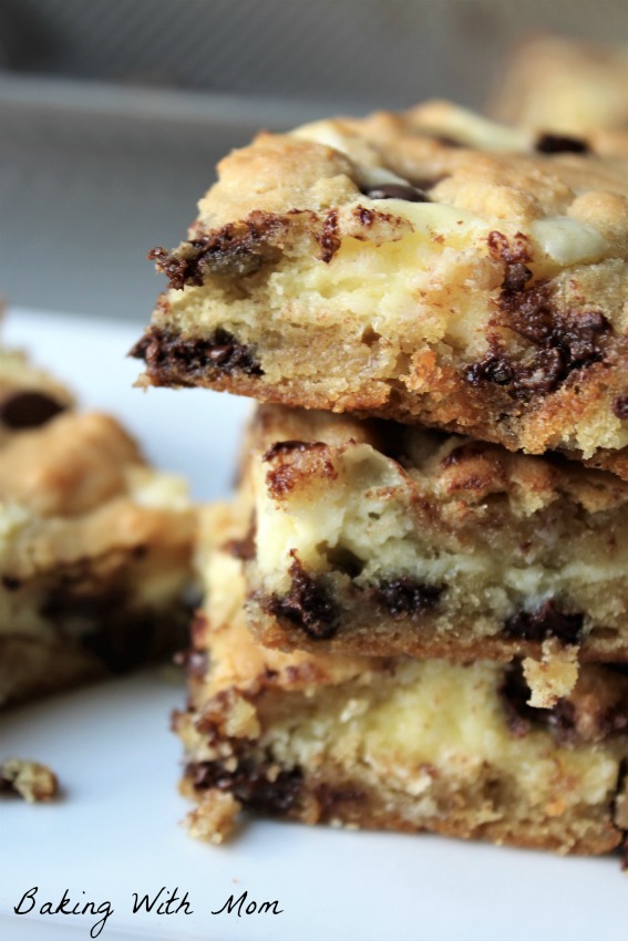 Gooey Chocolate Chip Cheesecake Bars