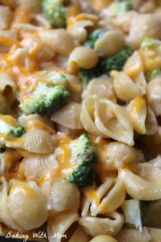 Easy Cheesy Broccoli Chicken Casserole