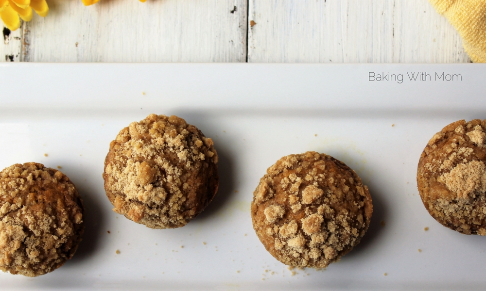 Easy Pumpkin Streusel Muffins