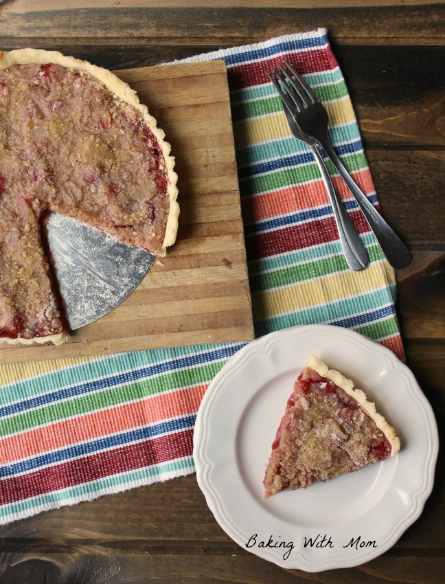 Cherry Tart With Streusel Topping 