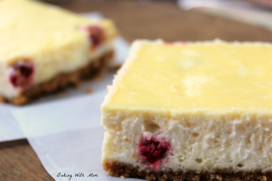 Easy Raspberry Cheesecake Squares