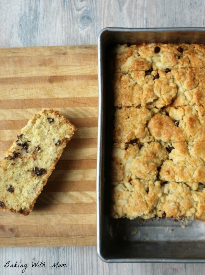 Easy Chocolate Chip Banana Bread