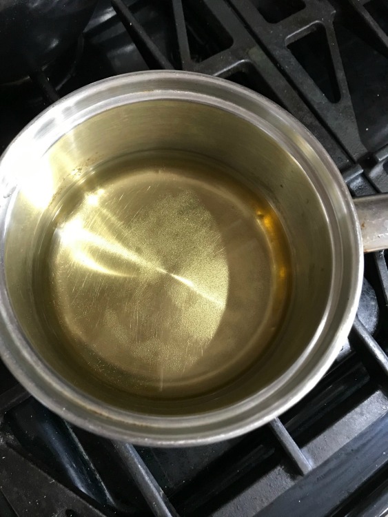 Apple juice in a pan